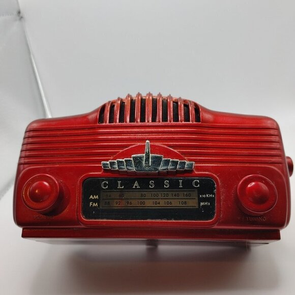 Vintage Tucky Red Transistor Battery Operated AM/FM Radio - Picture 2 of 5